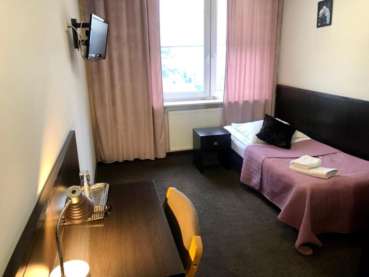 Sosnowe Zacisze Hotel Kleosin Eksteriør billede