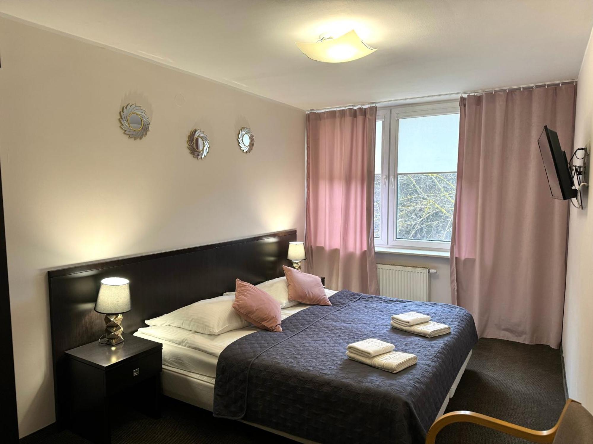 Sosnowe Zacisze Hotel Kleosin Eksteriør billede
